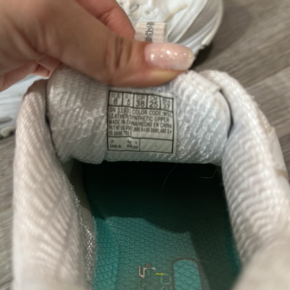 White memory foam sneakers - Picture 5 of 5